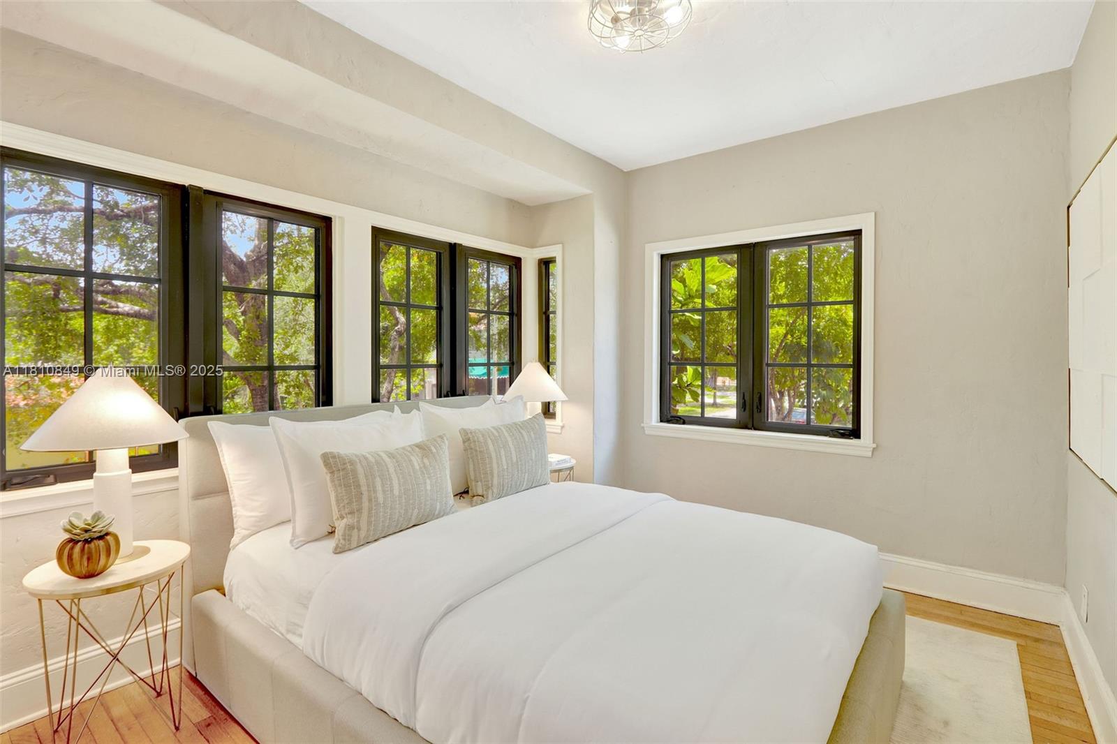 Coral Gables, Florida, 33134, United States, ,3 BathroomsBathrooms,Residential,Active,1829900