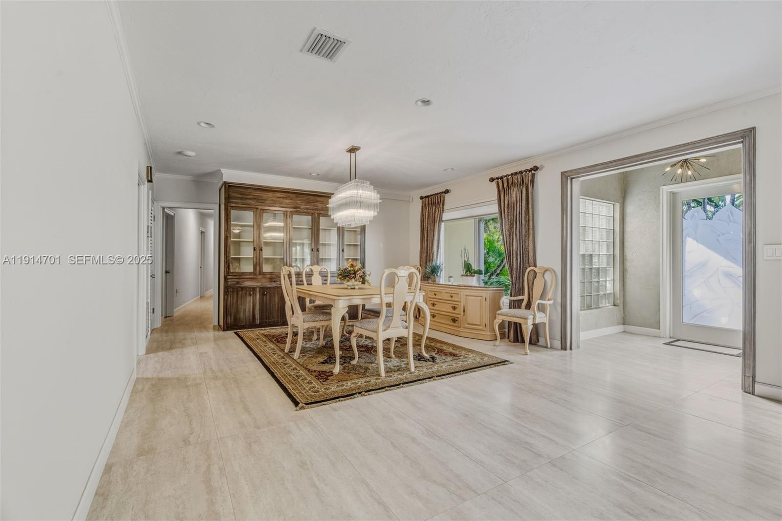 Miami, Florida, 33143, United States, 4 Bedrooms Bedrooms, ,4 BathroomsBathrooms,Residential,Active,1999929