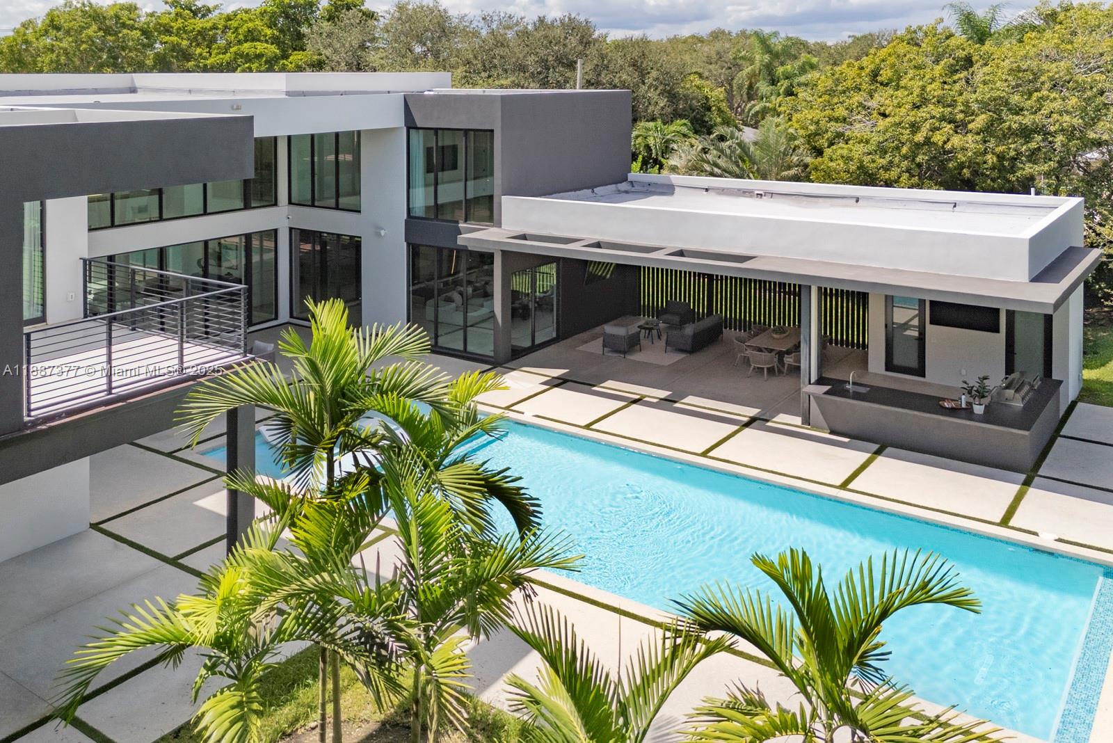 Pinecrest, Florida, 33156, United States, 8 Bedrooms Bedrooms, ,9 BathroomsBathrooms,Residential,Active,1953256