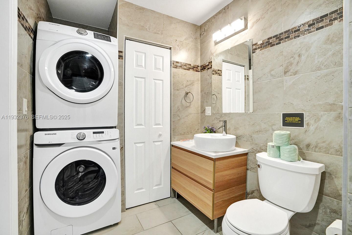 Hollywood, Florida, 33019, United States, 4 Bedrooms Bedrooms, ,4 BathroomsBathrooms,Residential,Active,2007335