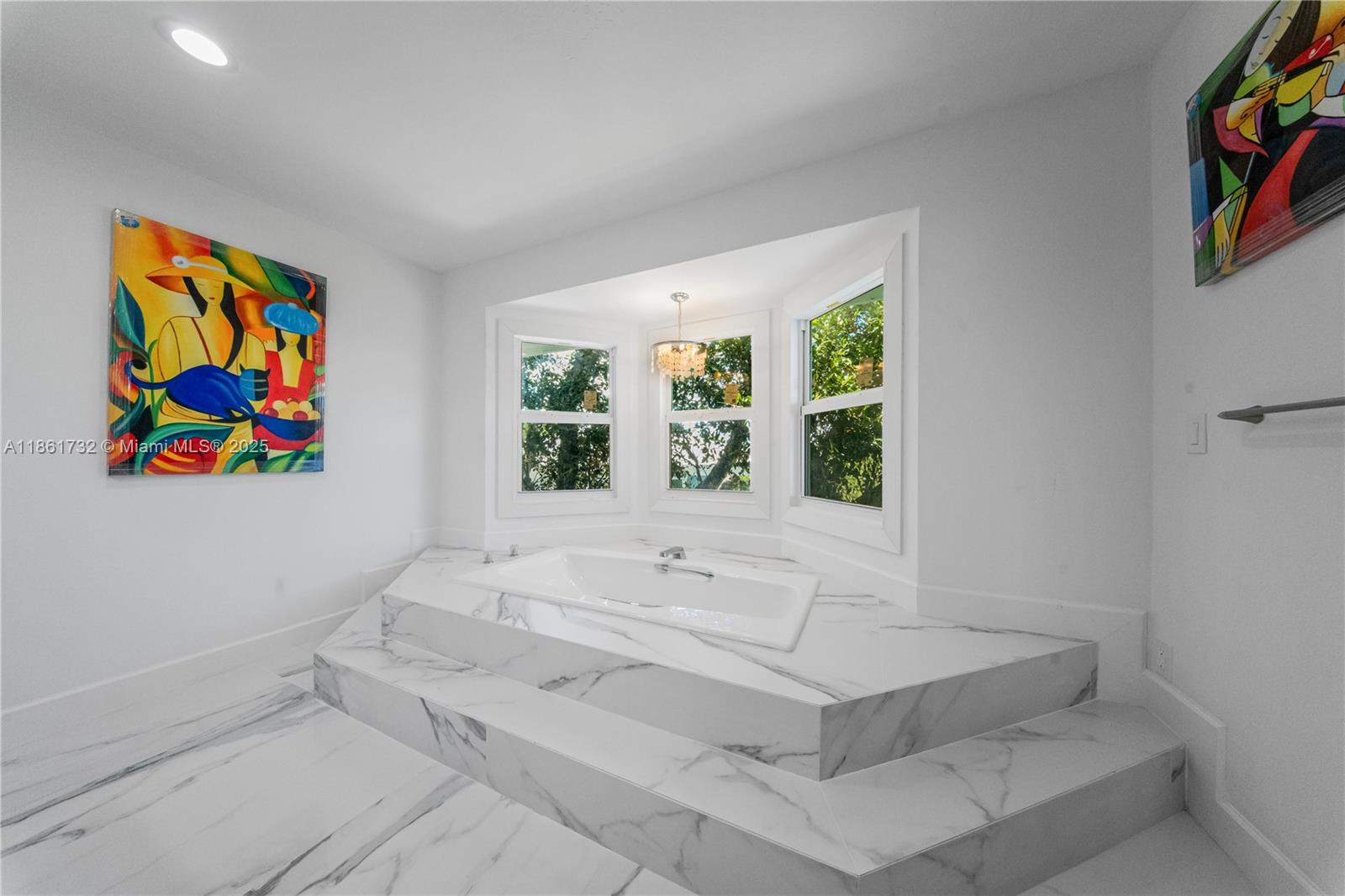 Islamorada, Florida, 33036, United States, 3 Bedrooms Bedrooms, ,4 BathroomsBathrooms,Residential,Active,1920260