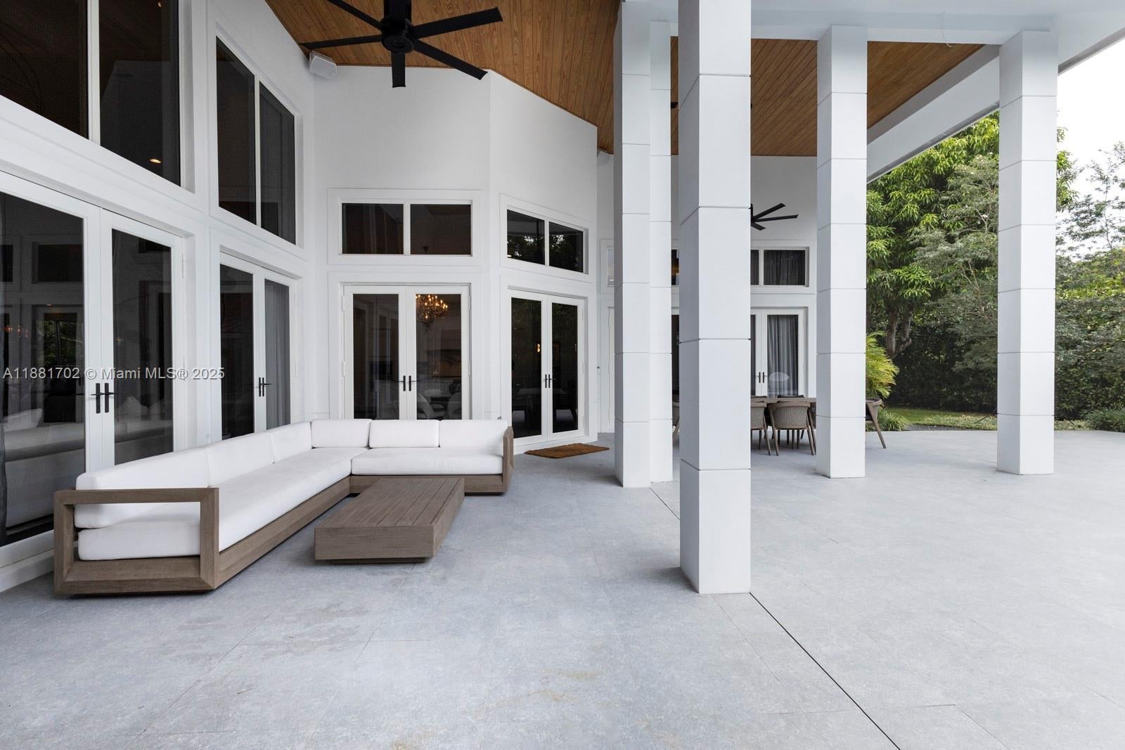 Pinecrest, Florida, 33156, United States, 5 Bedrooms Bedrooms, ,6 BathroomsBathrooms,Residential,Active,1945522