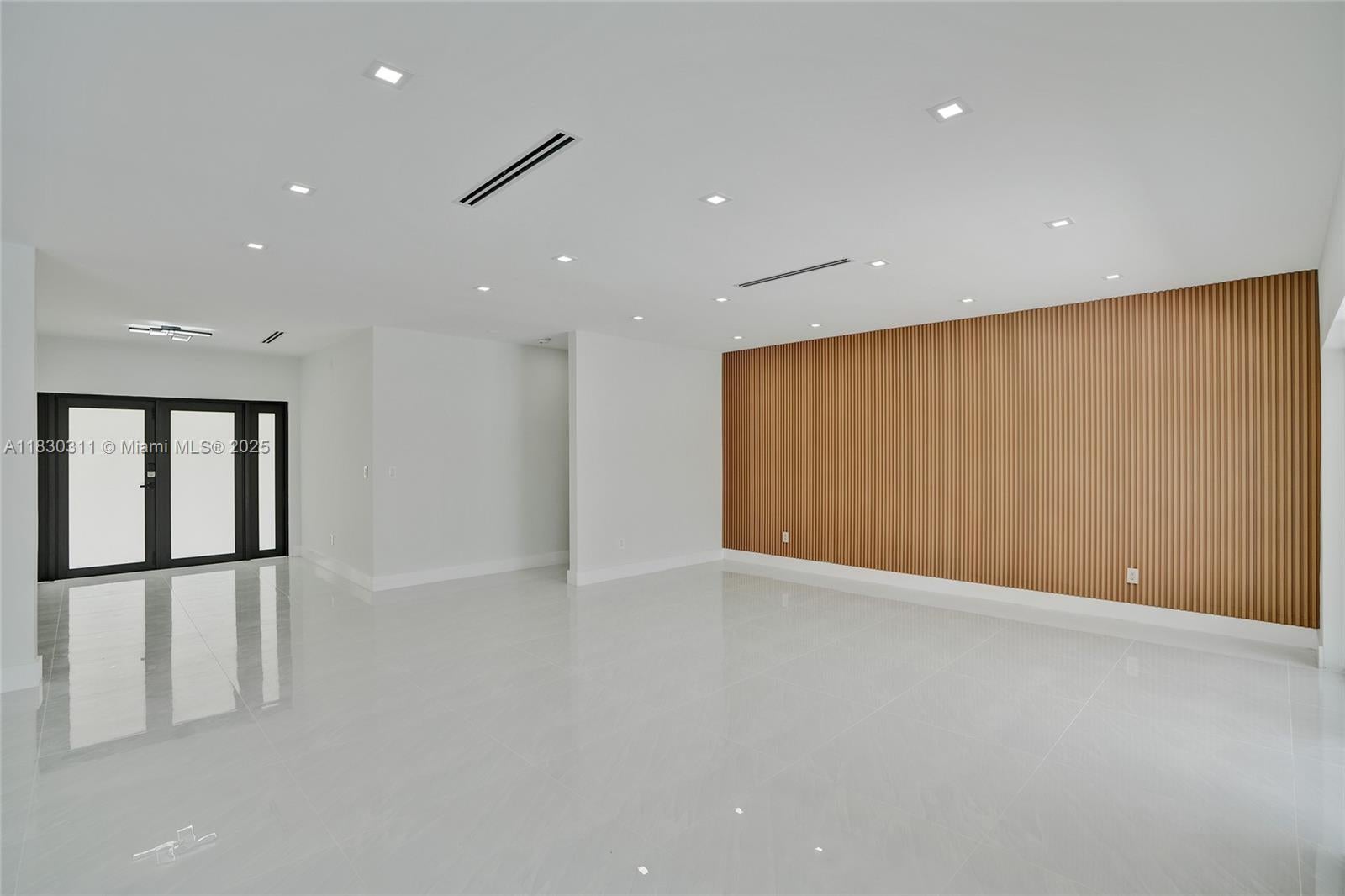 Miami, Florida, 33179, United States, 5 Bedrooms Bedrooms, ,5 BathroomsBathrooms,Residential,Active,1889008