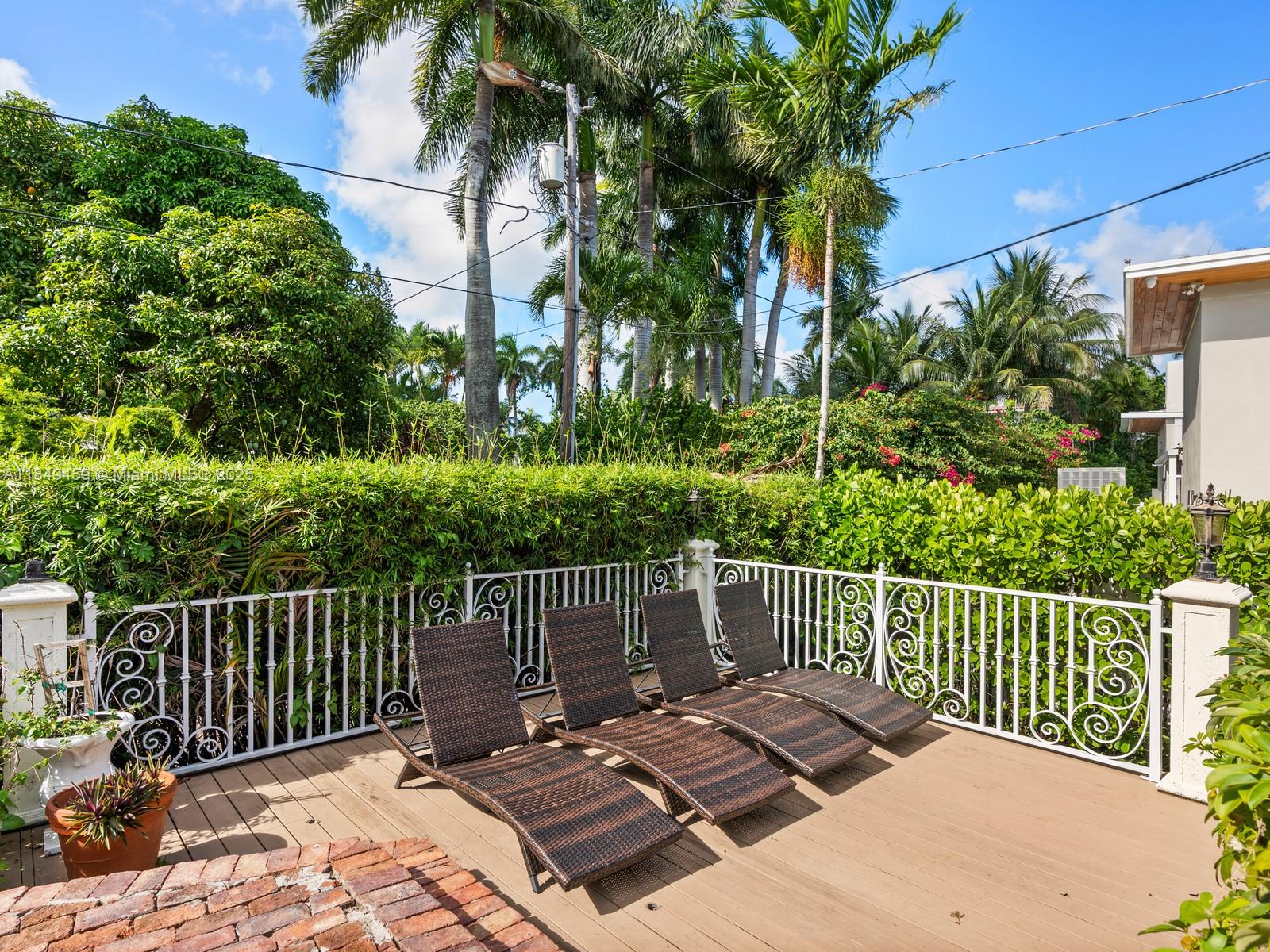 Hollywood, Florida, 33019, United States, 5 Bedrooms Bedrooms, ,3 BathroomsBathrooms,Residential,Active,1904697