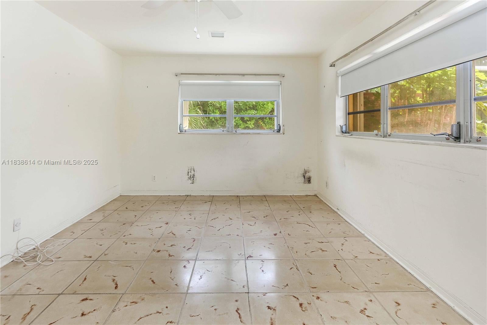 Hollywood, Florida, 33019, United States, 4 Bedrooms Bedrooms, ,4 BathroomsBathrooms,Residential,Active,1892394