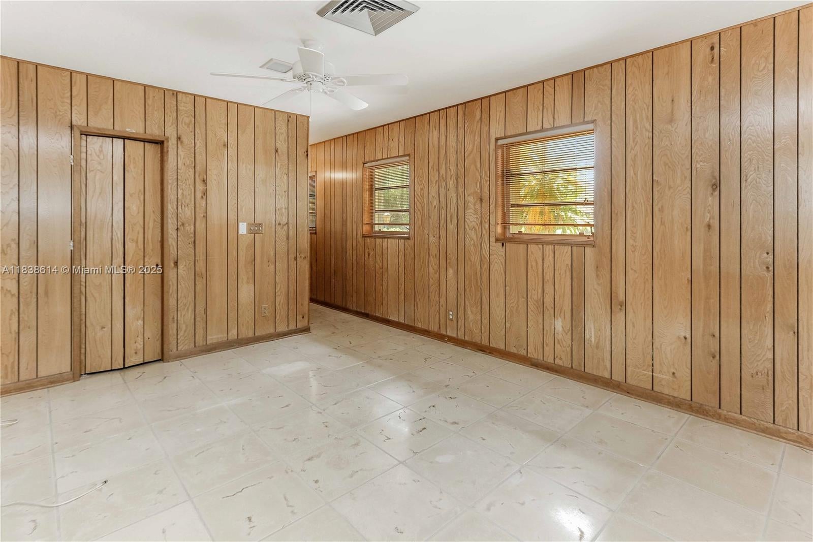 Hollywood, Florida, 33019, United States, 4 Bedrooms Bedrooms, ,4 BathroomsBathrooms,Residential,Active,1892394