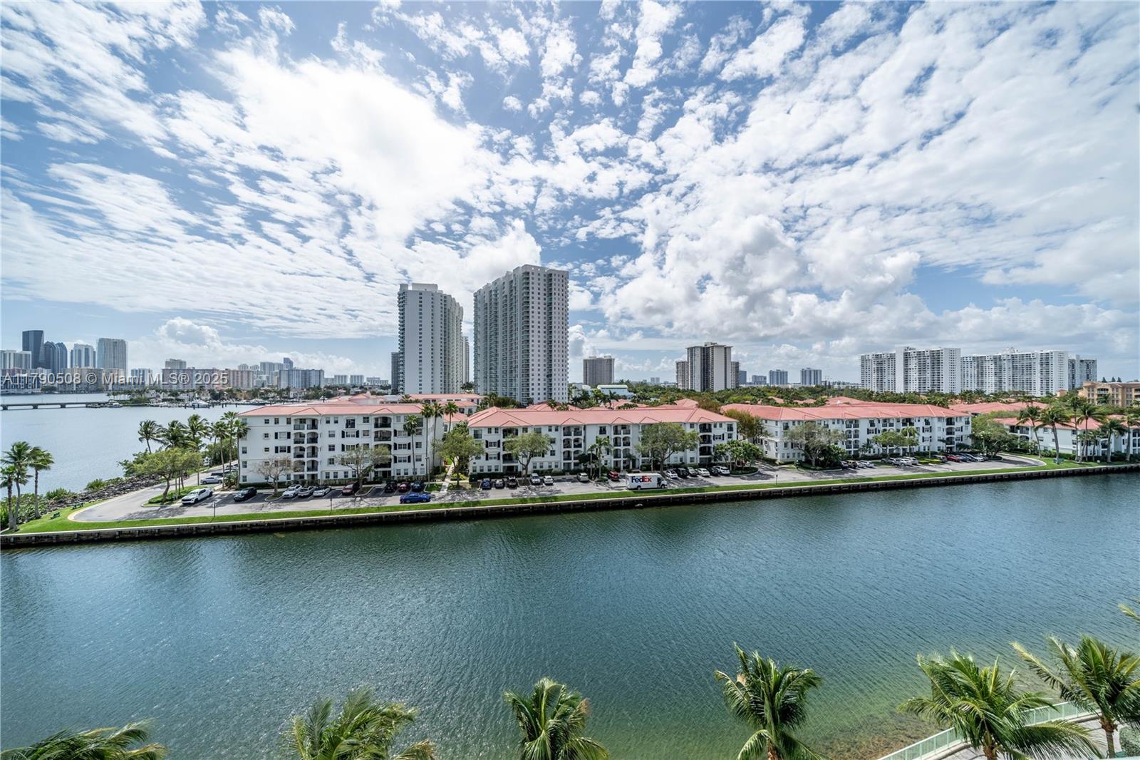 Aventura, Florida, 33180, United States, 3 Bedrooms Bedrooms, ,6 BathroomsBathrooms,Residential,Active,1781820