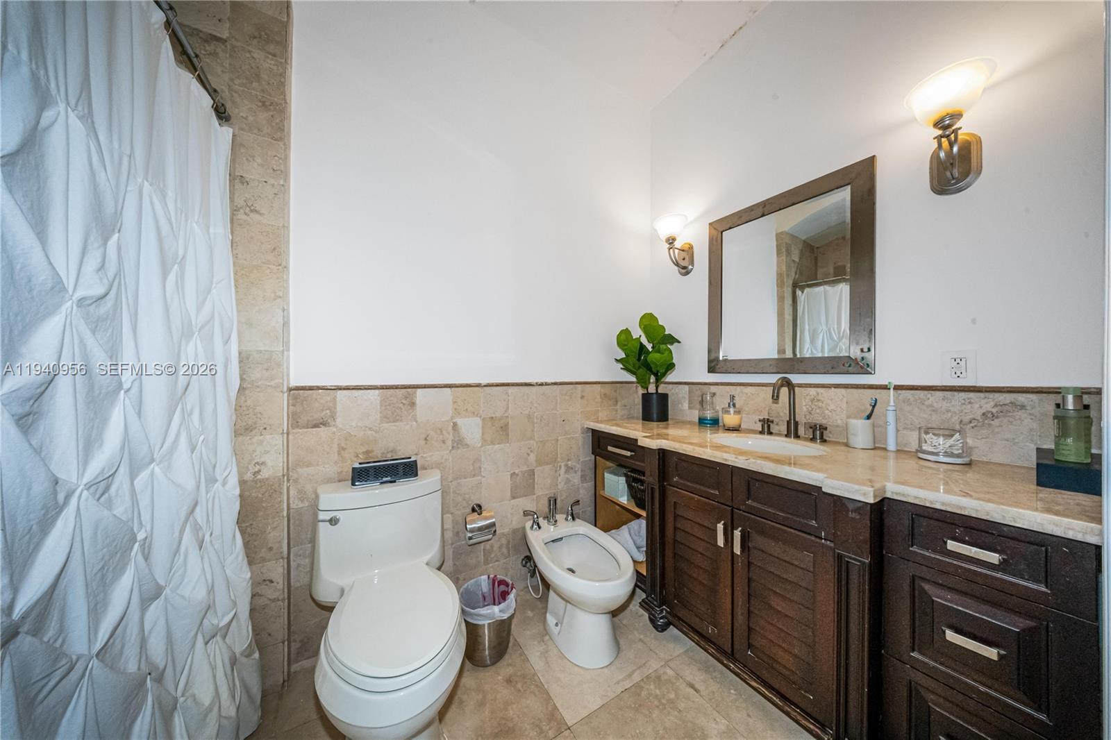 Miami, Florida, 33143, United States, 7 Bedrooms Bedrooms, ,8 BathroomsBathrooms,Residential,Active,2011877