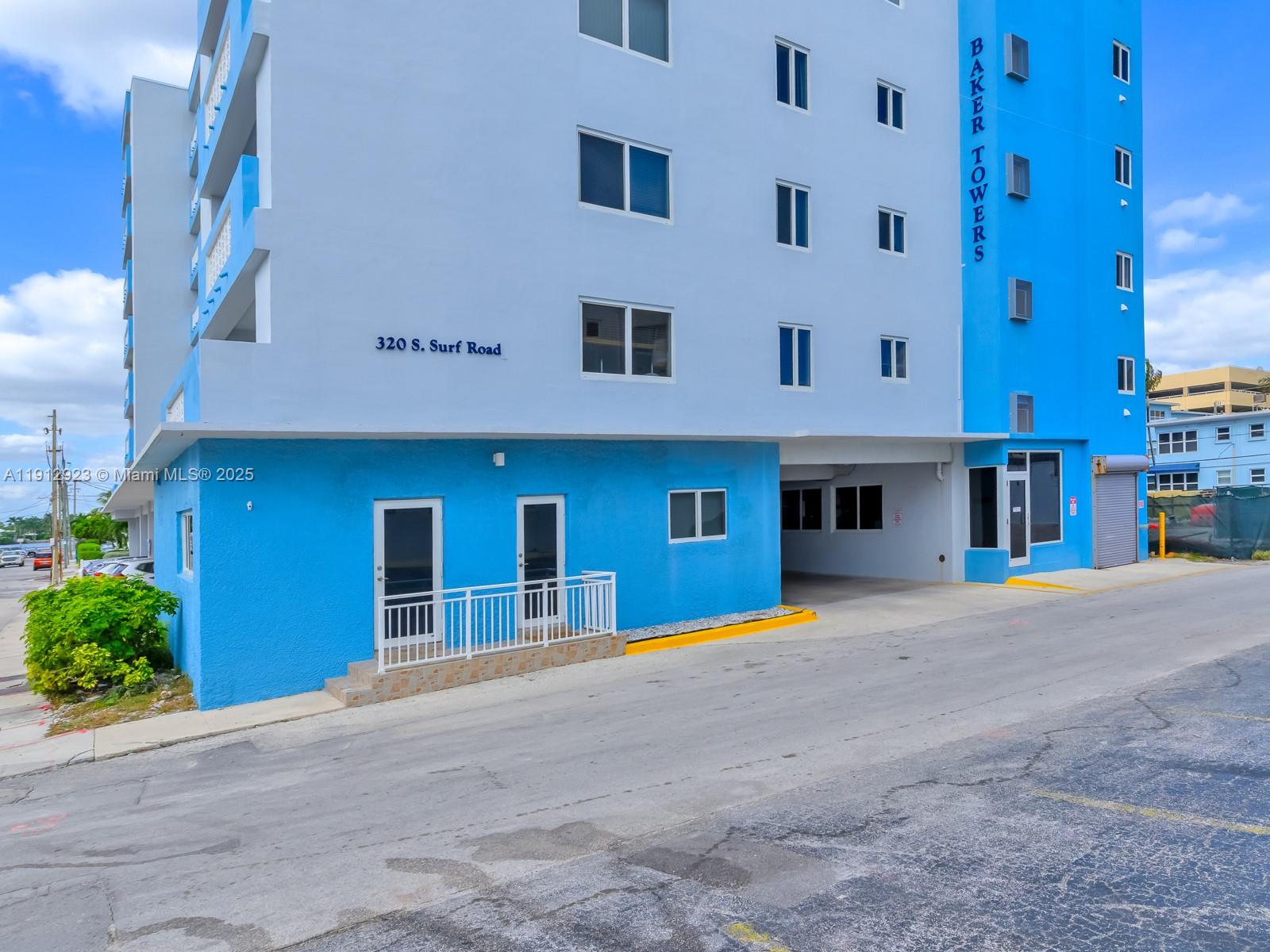 Hollywood, Florida, 33019, United States, 3 Bedrooms Bedrooms, ,3 BathroomsBathrooms,Residential,Active,1992553