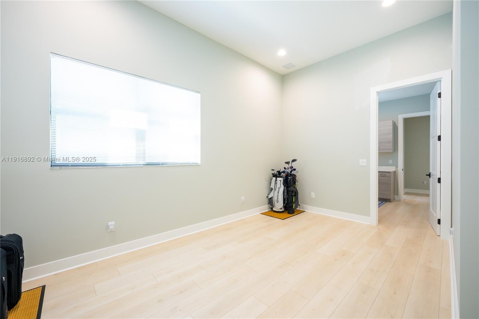 Palm Beach Gardens, Florida, 33418, United States, 5 Bedrooms Bedrooms, ,5 BathroomsBathrooms,Residential,Active,1995255