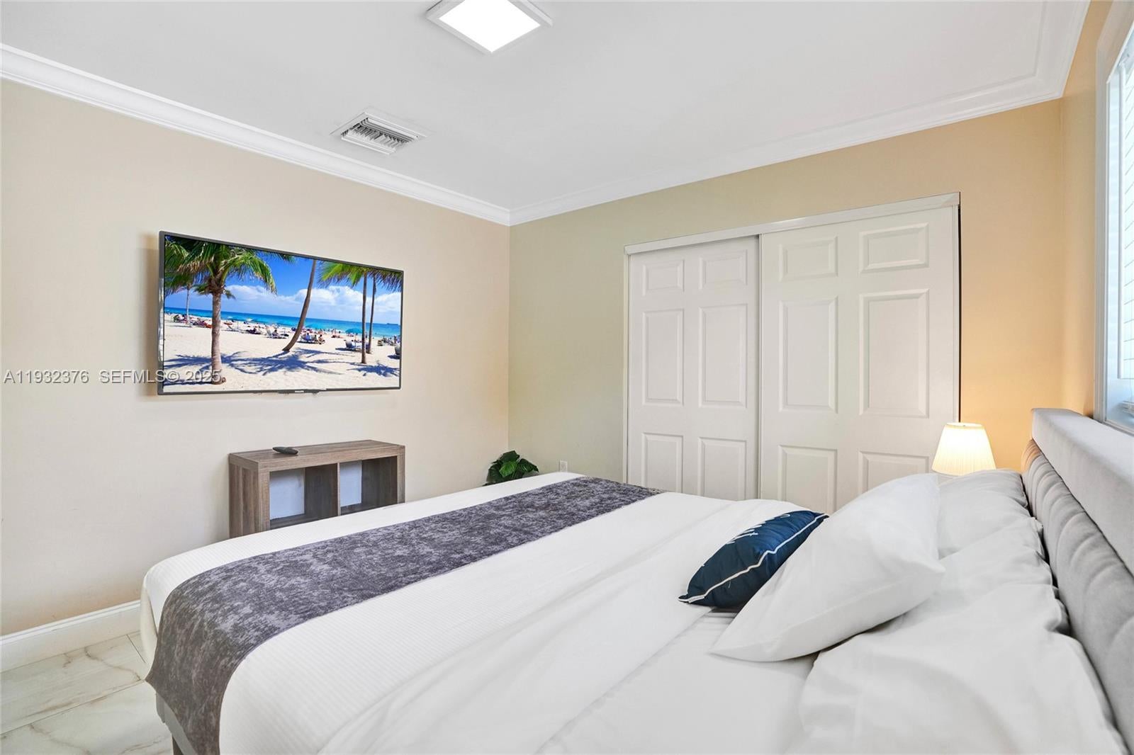 Hollywood, Florida, 33019, United States, 4 Bedrooms Bedrooms, ,4 BathroomsBathrooms,Residential,Active,2007335