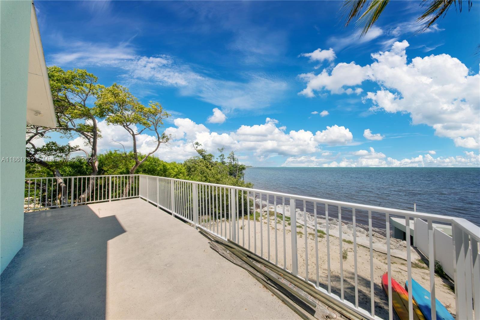Islamorada, Florida, 33036, United States, 3 Bedrooms Bedrooms, ,4 BathroomsBathrooms,Residential,Active,1920260