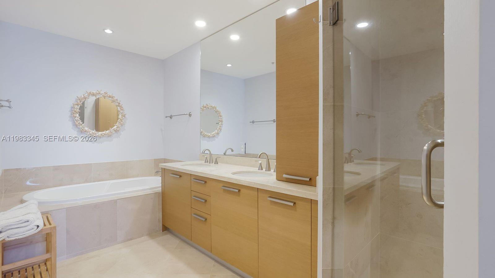 Lauderdale By The Sea, Florida, 33308, United States, 2 Bedrooms Bedrooms, ,2 BathroomsBathrooms,Residential,Active,2026763