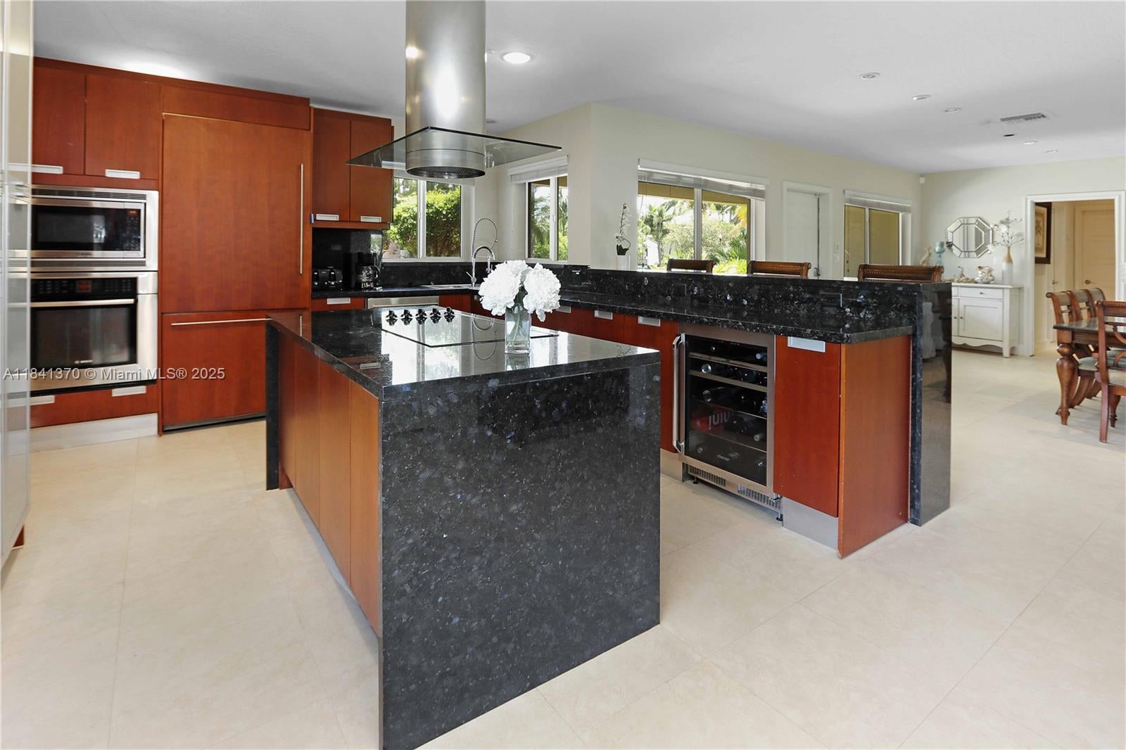 Hollywood, Florida, 33019, United States, 3 Bedrooms Bedrooms, ,3 BathroomsBathrooms,Residential,Active,1893232