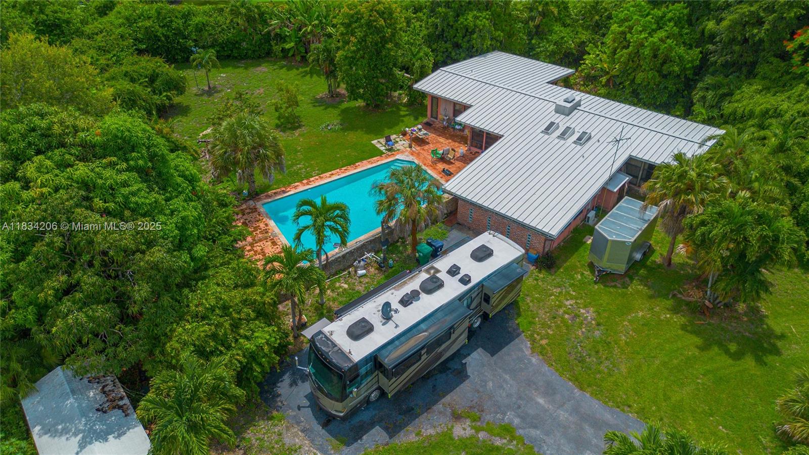 Pinecrest, Florida, 33156, United States, 3 Bedrooms Bedrooms, ,2 BathroomsBathrooms,Residential,Active,1884905