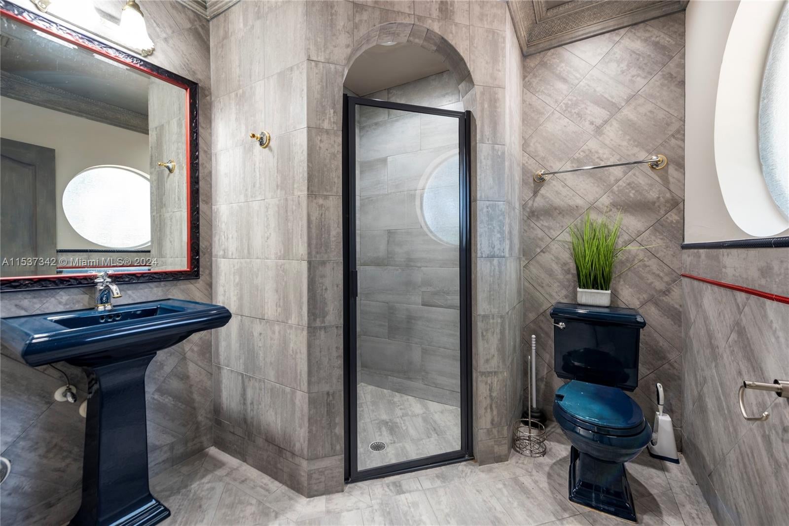 Weston, Florida, 33331, United States, ,5 BathroomsBathrooms,Residential,Active,1702942