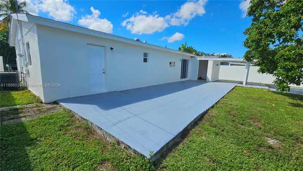 4926 SW 44TH TER, DANIA BEACH, FL 33314, photo 3 of 26