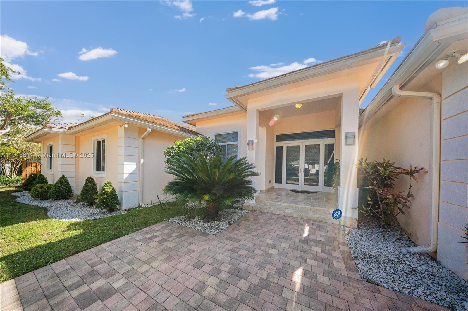 Miami, Florida, 33176, United States, 4 Bedrooms Bedrooms, ,4 BathroomsBathrooms,Residential,Active,1993953