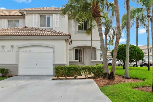 7495 SW 162ND PL, MIAMI, FL 33193 - Image 1