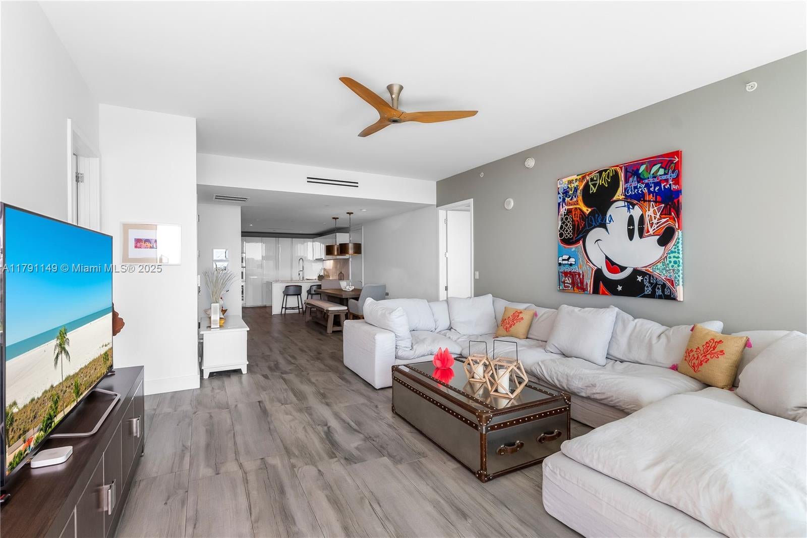 Bal Harbour, Florida, 33154, United States, 2 Bedrooms Bedrooms, ,3 BathroomsBathrooms,Residential,Active,1781839