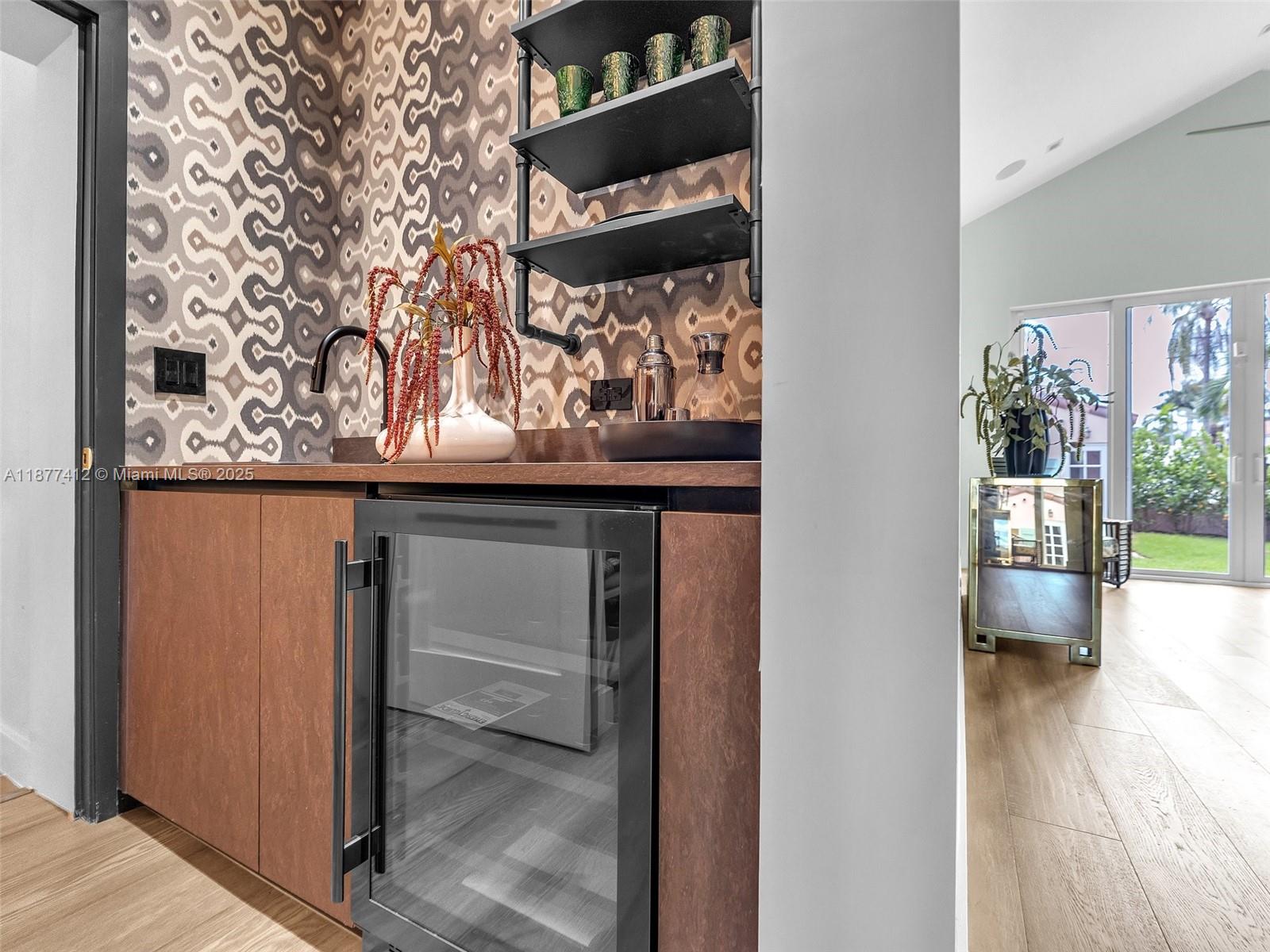 Hollywood, Florida, 33019, United States, 4 Bedrooms Bedrooms, ,6 BathroomsBathrooms,Residential,Active,1946512