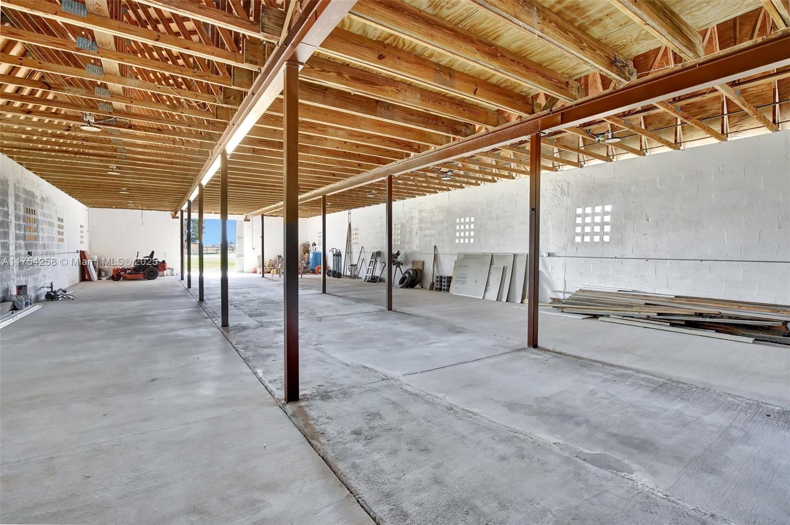 Miramar, Florida, 33027, United States, 5 Bedrooms Bedrooms, ,5 BathroomsBathrooms,Residential,Active,1718866