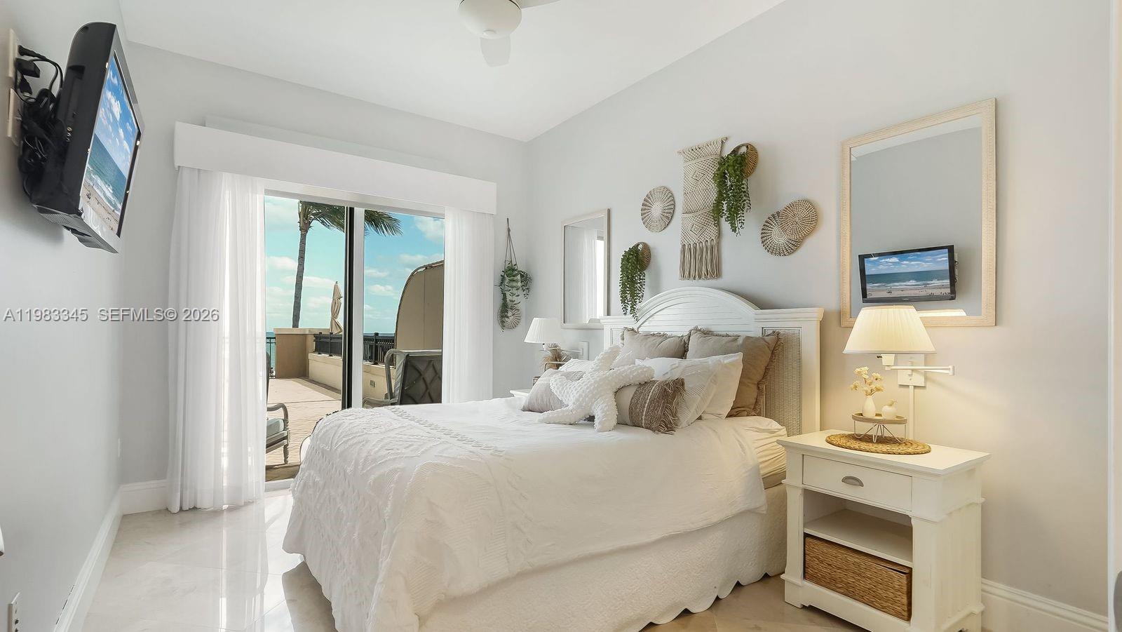 Lauderdale By The Sea, Florida, 33308, United States, 2 Bedrooms Bedrooms, ,2 BathroomsBathrooms,Residential,Active,2026763