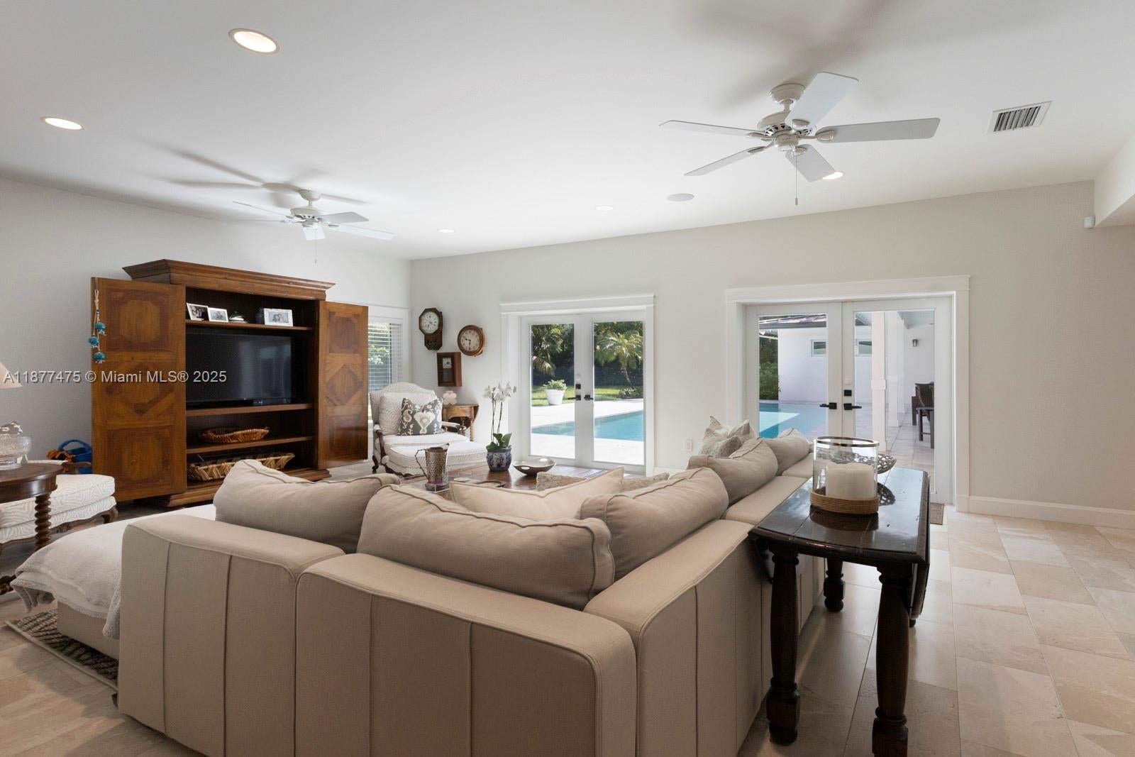 Pinecrest, Florida, 33156, United States, 4 Bedrooms Bedrooms, ,4 BathroomsBathrooms,Residential,Active,1944078