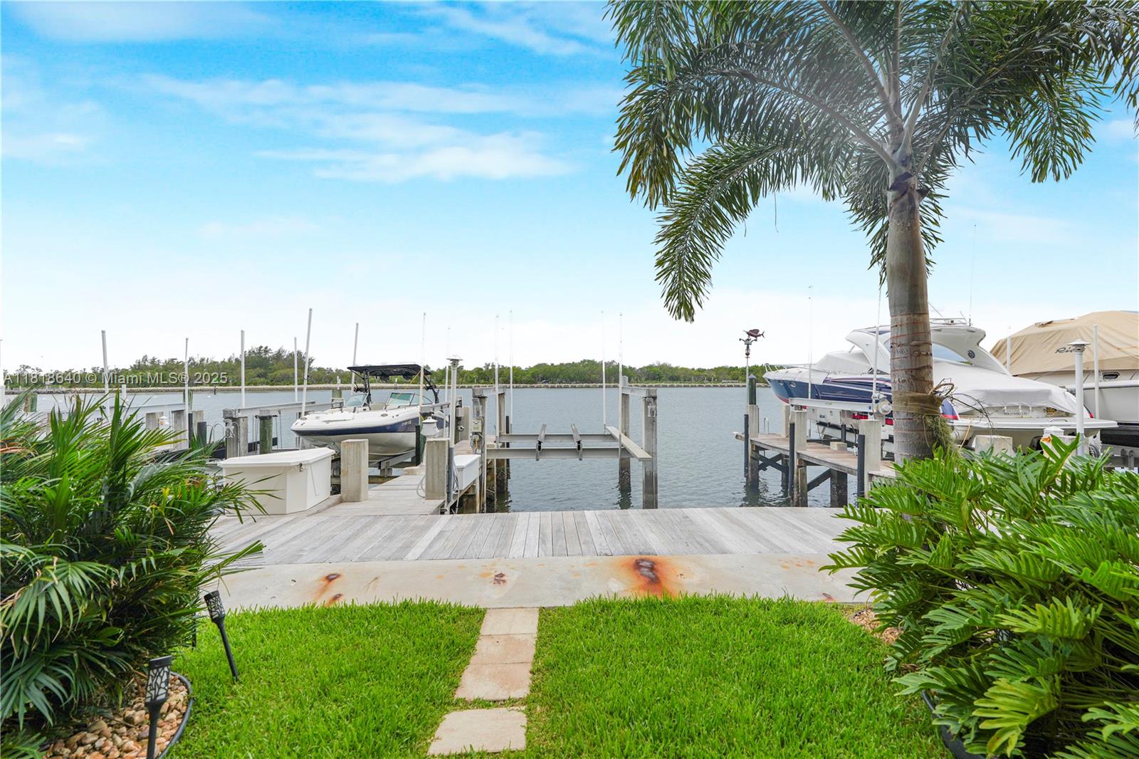 Hollywood, Florida, 33019, United States, 3 Bedrooms Bedrooms, ,4 BathroomsBathrooms,Residential,Active,1852751