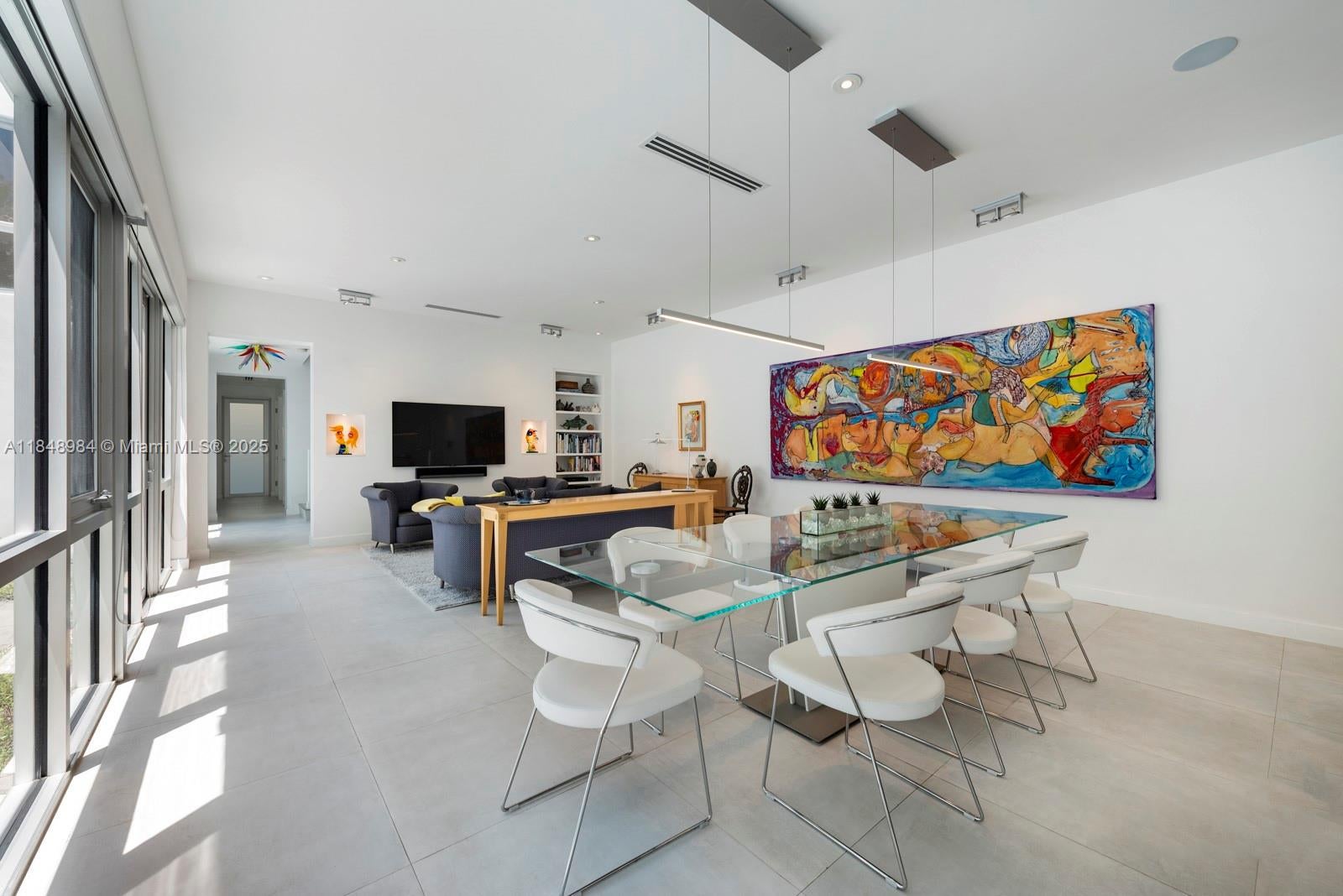 Miami, Florida, 33133, United States, 3 Bedrooms Bedrooms, ,3 BathroomsBathrooms,Residential,Active,1903203