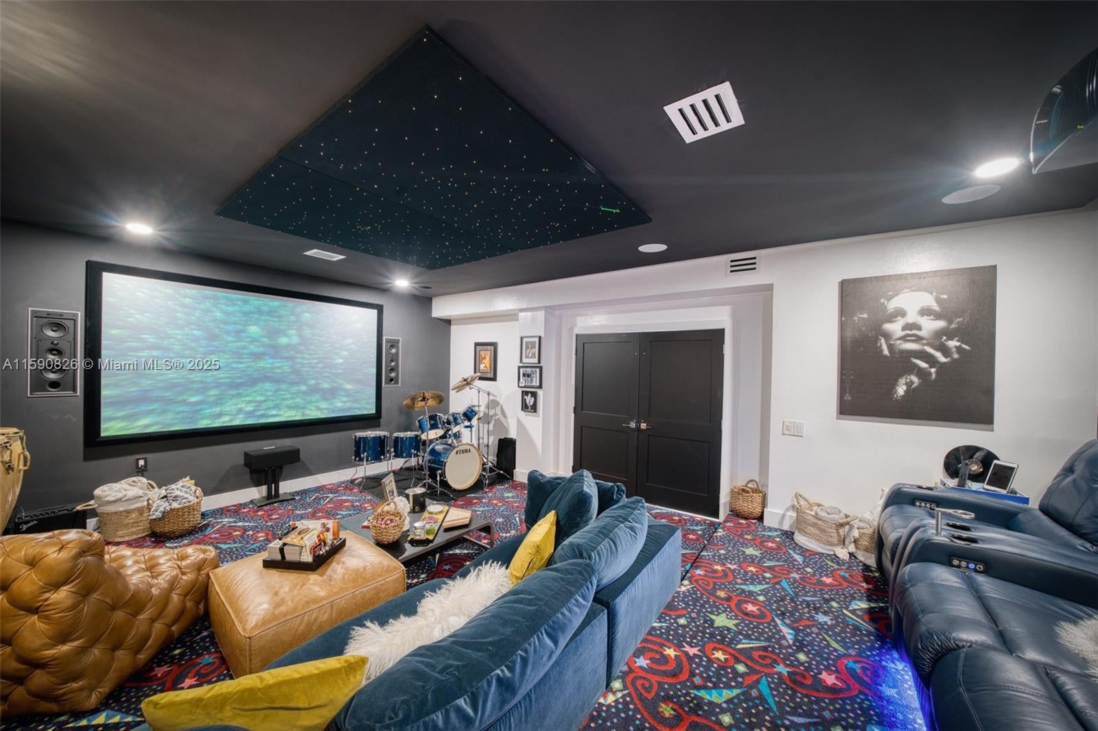 Hollywood, Florida, 33019, United States, 6 Bedrooms Bedrooms, ,6 BathroomsBathrooms,Residential,Pending,1756815