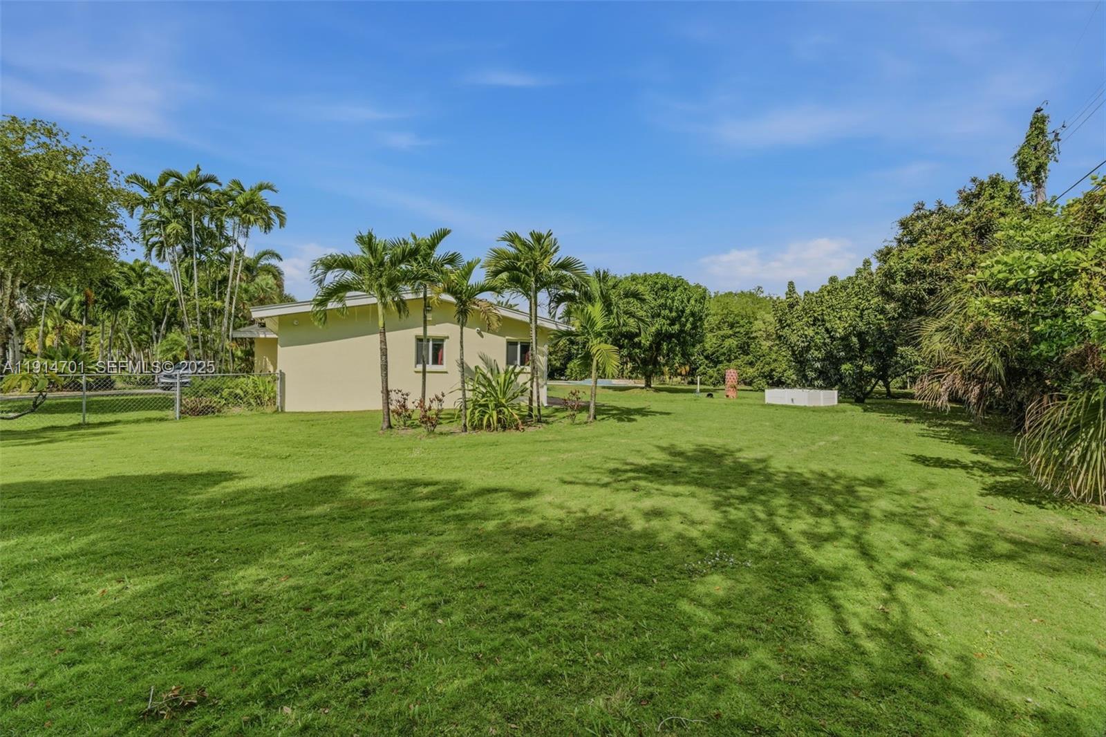 Miami, Florida, 33143, United States, 4 Bedrooms Bedrooms, ,4 BathroomsBathrooms,Residential,Active,1999929