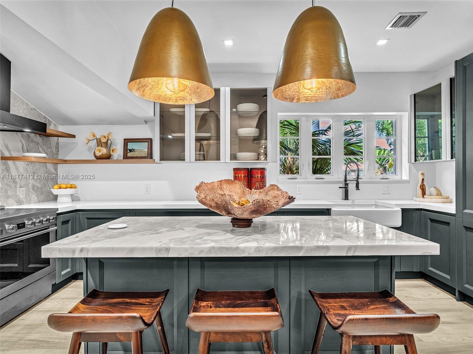 Hollywood, Florida, 33019, United States, 4 Bedrooms Bedrooms, ,6 BathroomsBathrooms,Residential,Active,1946512