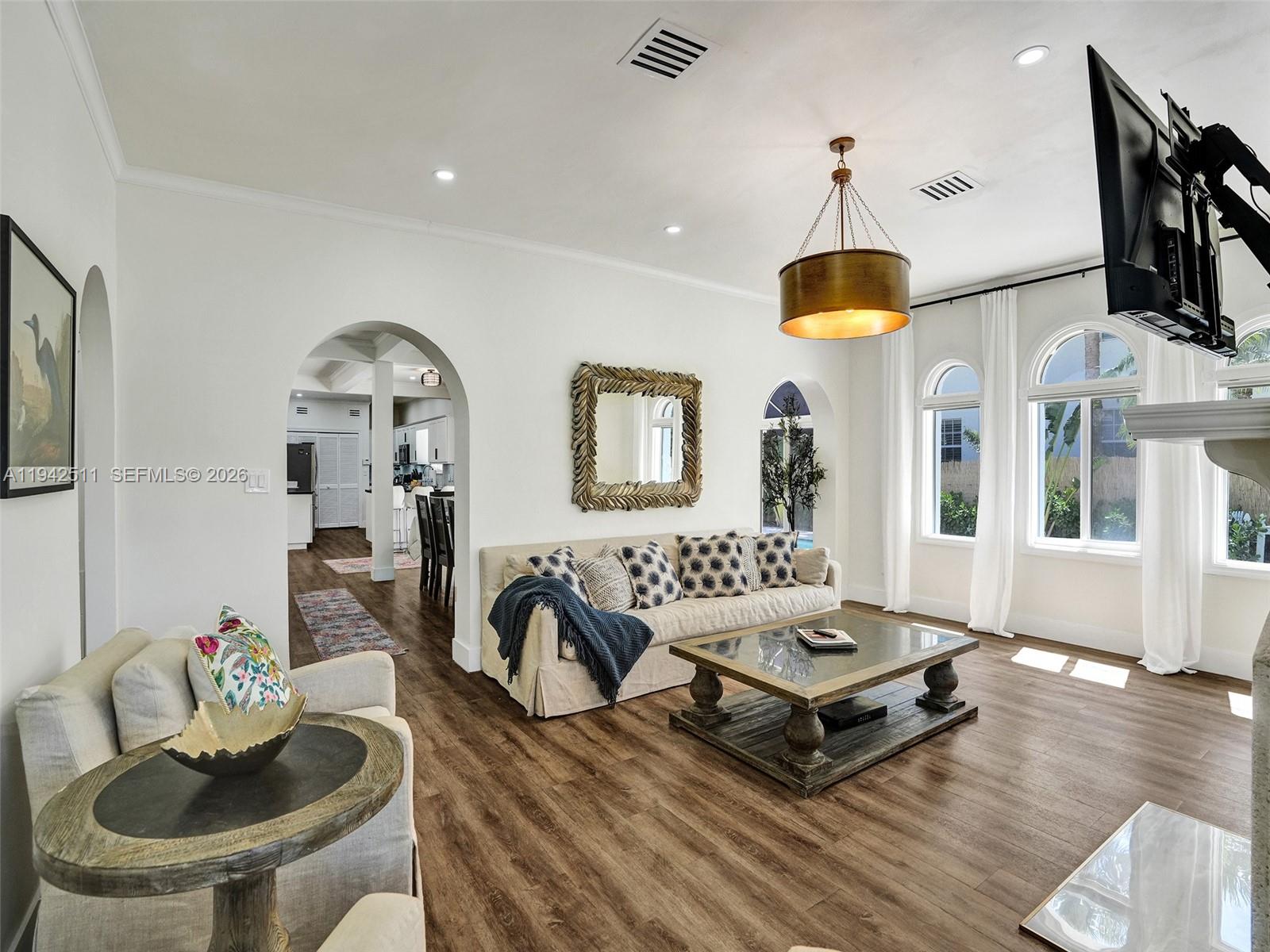 Hollywood, Florida, 33019, United States, 5 Bedrooms Bedrooms, ,4 BathroomsBathrooms,Residential,Active,2009164