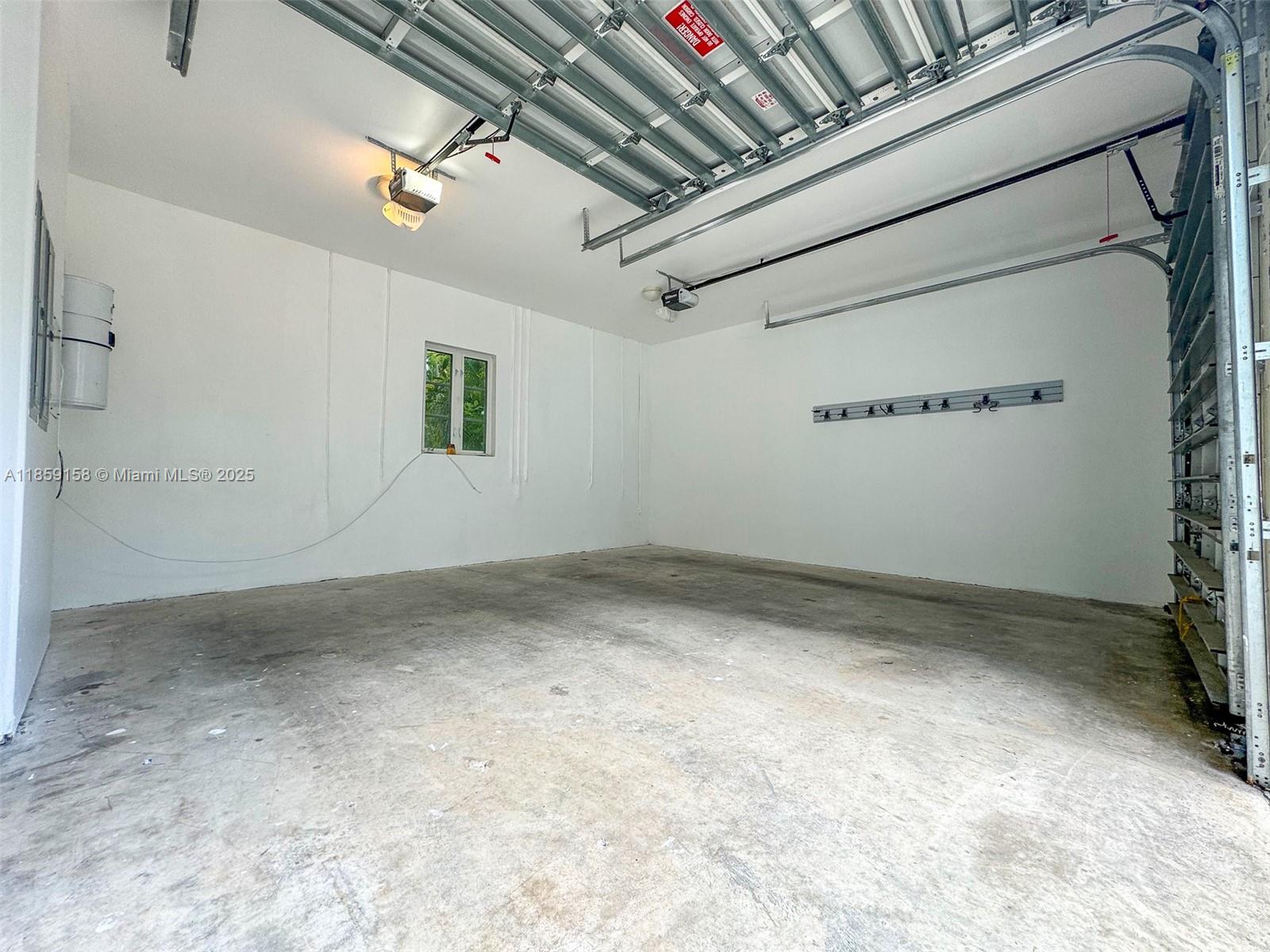 Pinecrest, Florida, 33156, United States, 4 Bedrooms Bedrooms, ,5 BathroomsBathrooms,Residential,Active,1914574