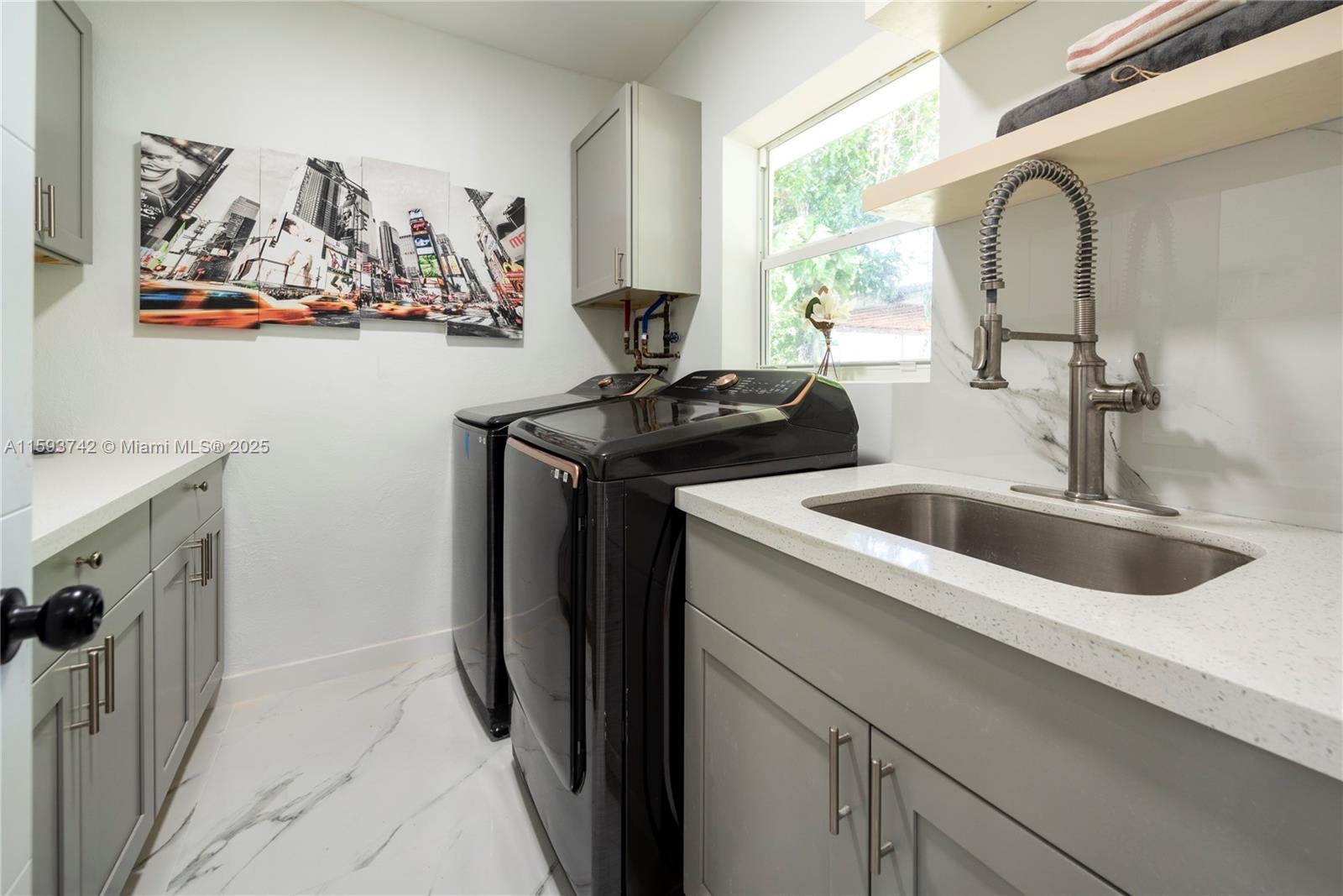 Fort Lauderdale, Florida, 33316, United States, 3 Bedrooms Bedrooms, ,3 BathroomsBathrooms,Residential,Active,1703671