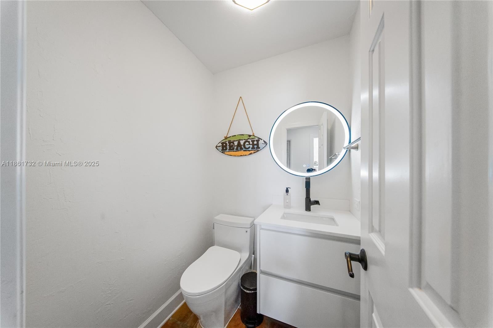 Islamorada, Florida, 33036, United States, 3 Bedrooms Bedrooms, ,4 BathroomsBathrooms,Residential,Active,1920260