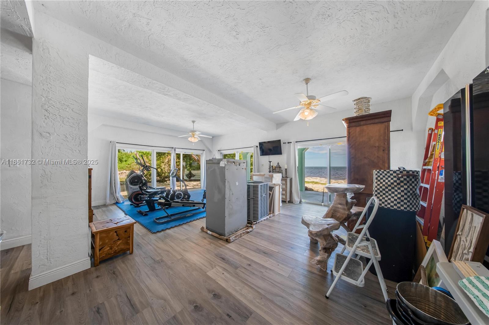 Islamorada, Florida, 33036, United States, 3 Bedrooms Bedrooms, ,4 BathroomsBathrooms,Residential,Active,1920260