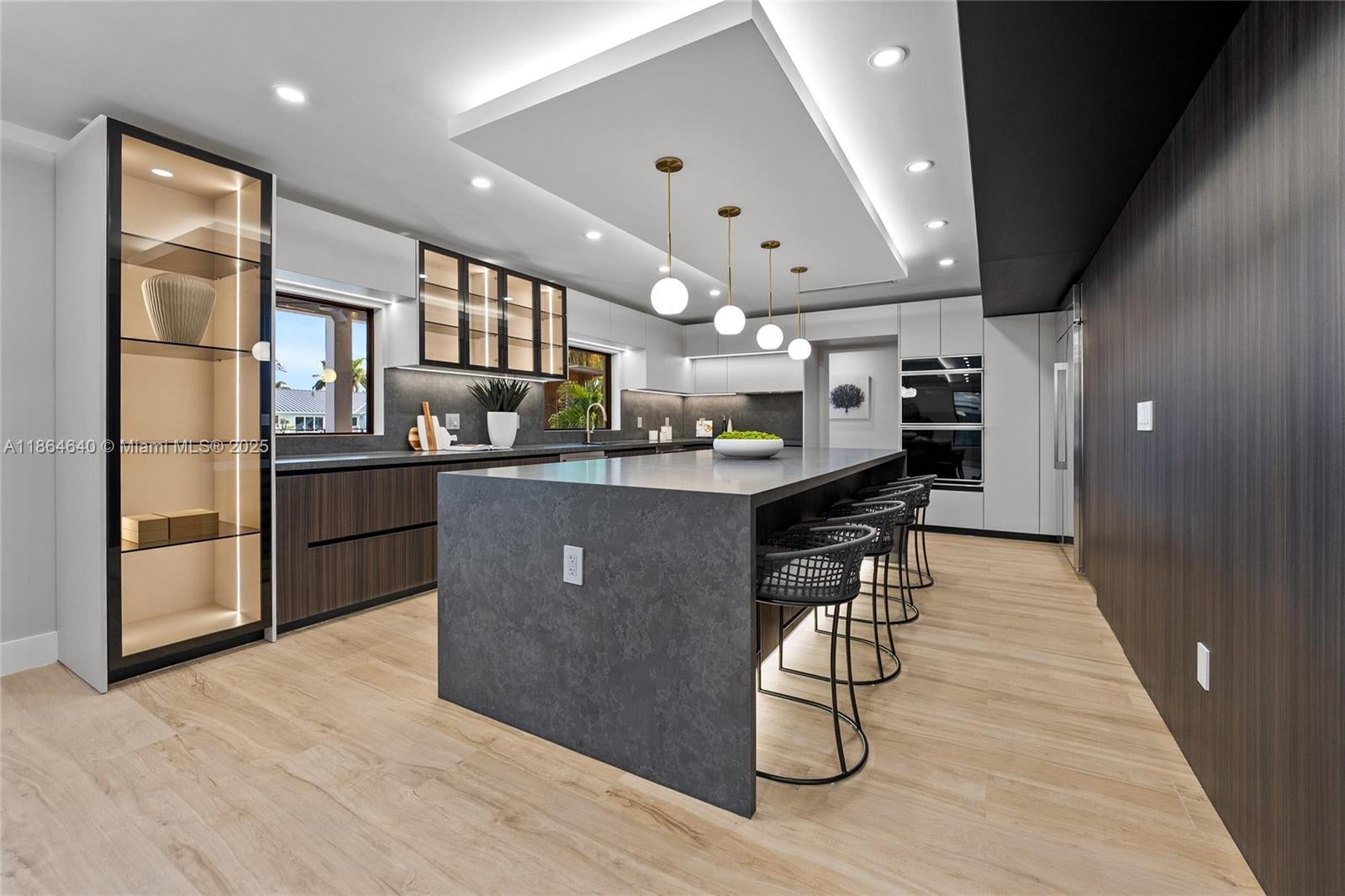 Fort Lauderdale, Florida, 33308, United States, 5 Bedrooms Bedrooms, ,4 BathroomsBathrooms,Residential,Active,1927651