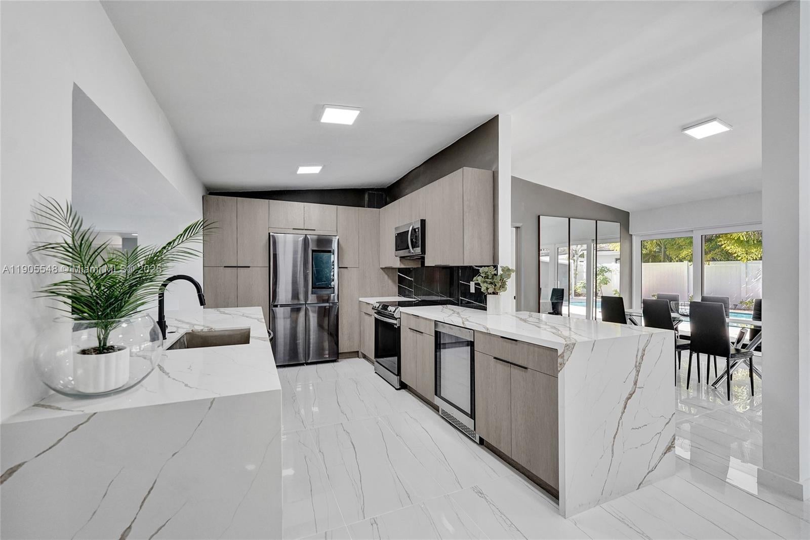 Fort Lauderdale, Florida, 33316, United States, 4 Bedrooms Bedrooms, ,3 BathroomsBathrooms,Residential,Active,1972183