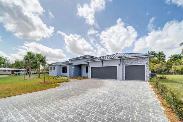 24440 SW 209TH PL, HOMESTEAD, FL 33031 - Image 1