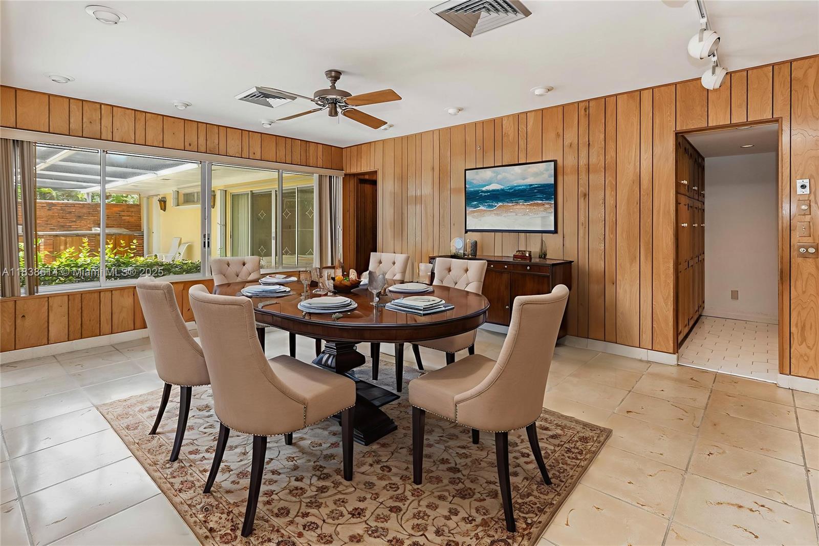 Hollywood, Florida, 33019, United States, 4 Bedrooms Bedrooms, ,4 BathroomsBathrooms,Residential,Active,1892394