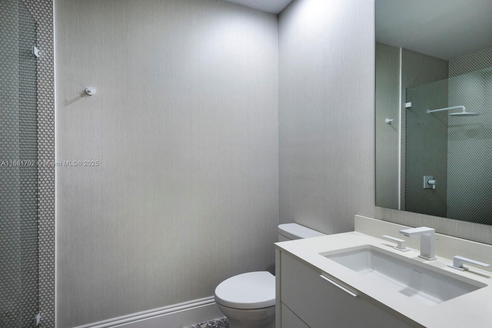 Pinecrest, Florida, 33156, United States, 5 Bedrooms Bedrooms, ,6 BathroomsBathrooms,Residential,Active,1945522