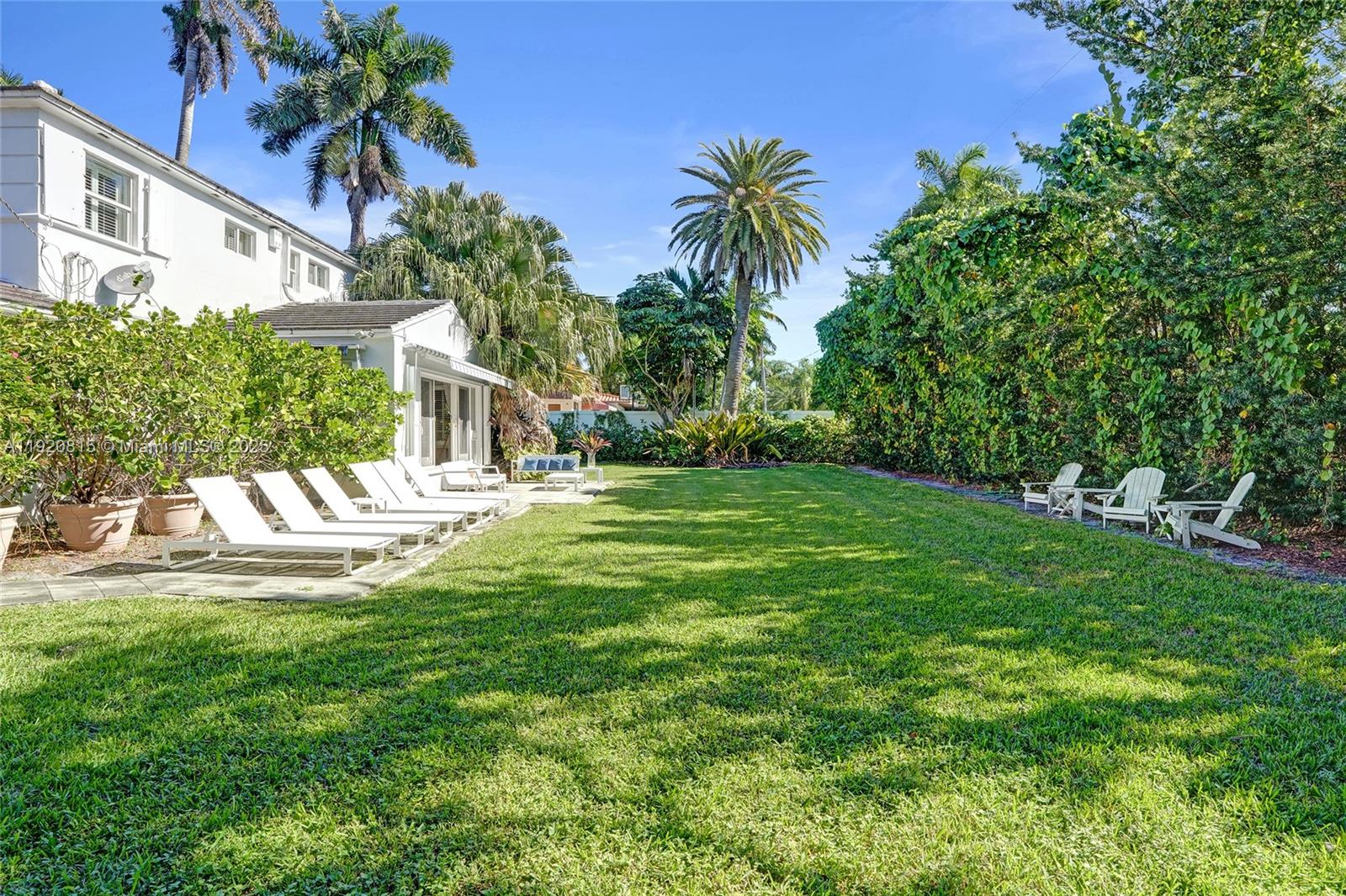 Hollywood, Florida, 33019, United States, 4 Bedrooms Bedrooms, ,4 BathroomsBathrooms,Residential,Active,1997890