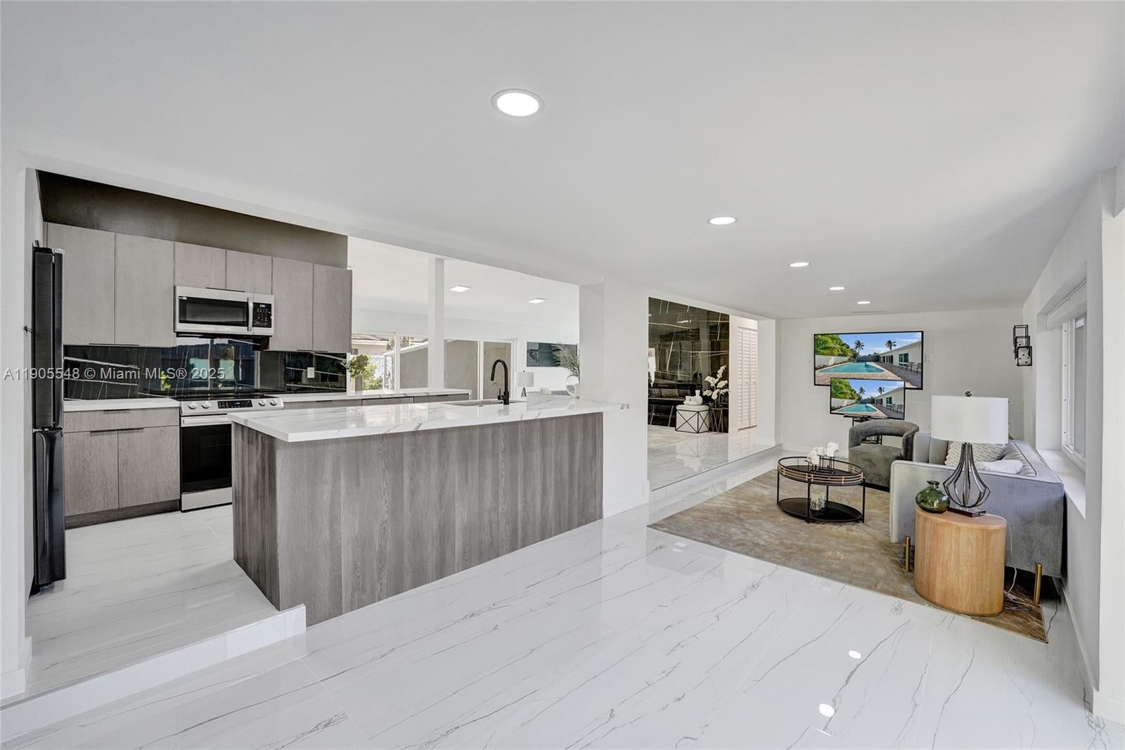 Fort Lauderdale, Florida, 33316, United States, 4 Bedrooms Bedrooms, ,3 BathroomsBathrooms,Residential,Active,1972183