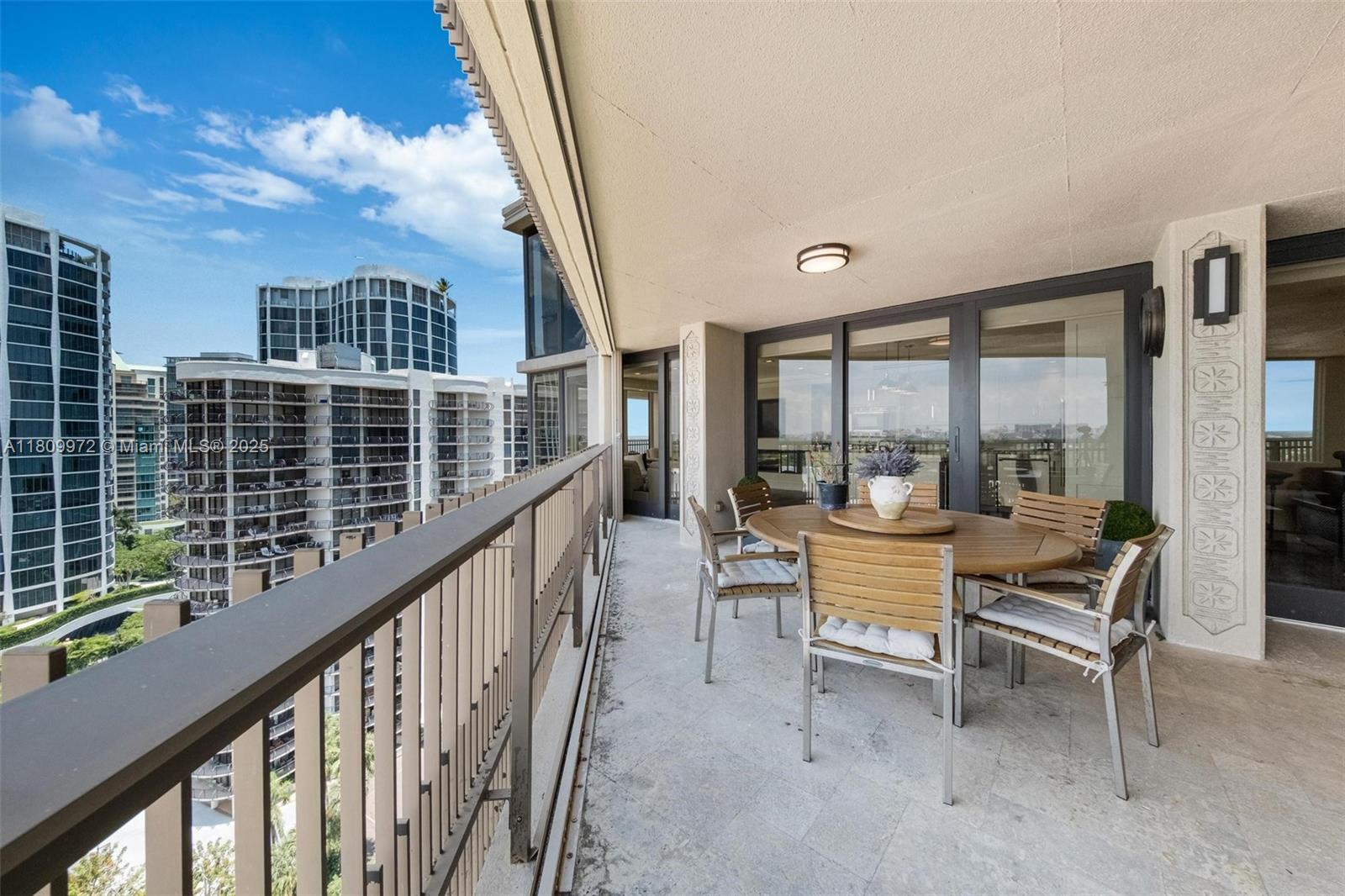 Miami, Florida, 33133, United States, 3 Bedrooms Bedrooms, ,4 BathroomsBathrooms,Residential,Active,1990050