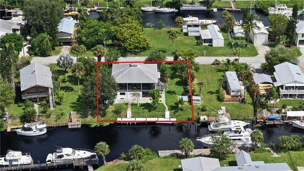 1102 DOLPHIN LN, MOORE HAVEN, FL 33471 - Image 1