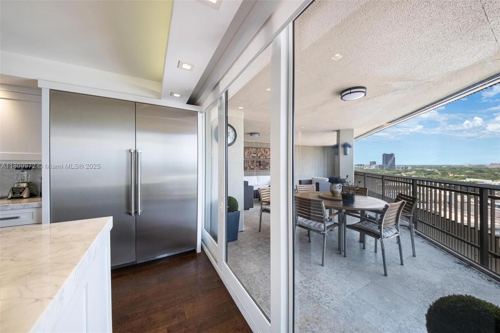 Miami, Florida, 33133, United States, 3 Bedrooms Bedrooms, ,4 BathroomsBathrooms,Residential,Active,1990050