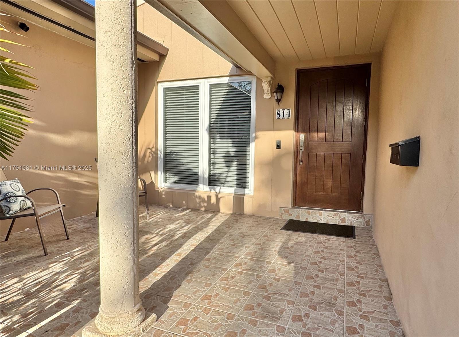 Coral Gables, Florida, 33134, United States, 3 Bedrooms Bedrooms, ,2 BathroomsBathrooms,Residential,Active,1820392