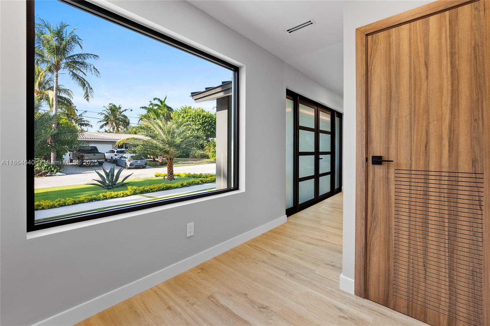 Fort Lauderdale, Florida, 33308, United States, 5 Bedrooms Bedrooms, ,4 BathroomsBathrooms,Residential,Active,1927651